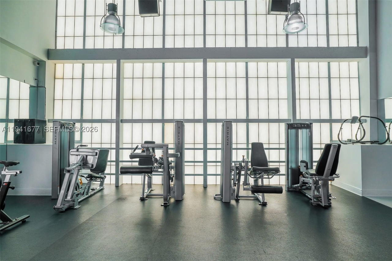 Real estate property located at 1250 Miami Ave #3003, Miami-dade, Vue At Brickell Condo, Miami, FL