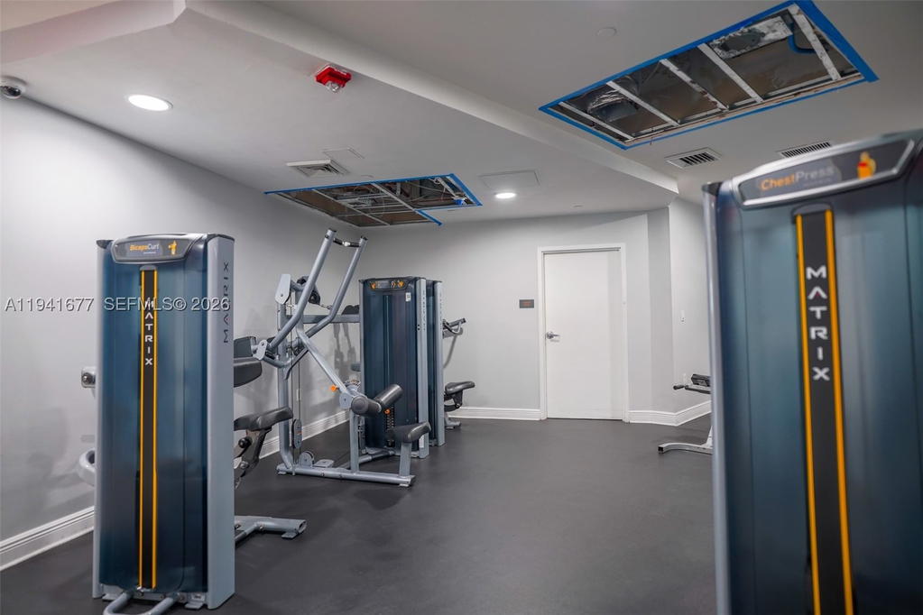 Real estate property located at 1250 Miami Ave #3003, Miami-dade, Vue At Brickell Condo, Miami, FL
