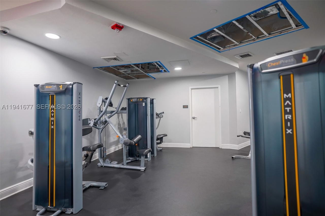 Real estate property located at 1250 Miami Ave #3003, Miami-dade, Vue At Brickell Condo, Miami, FL