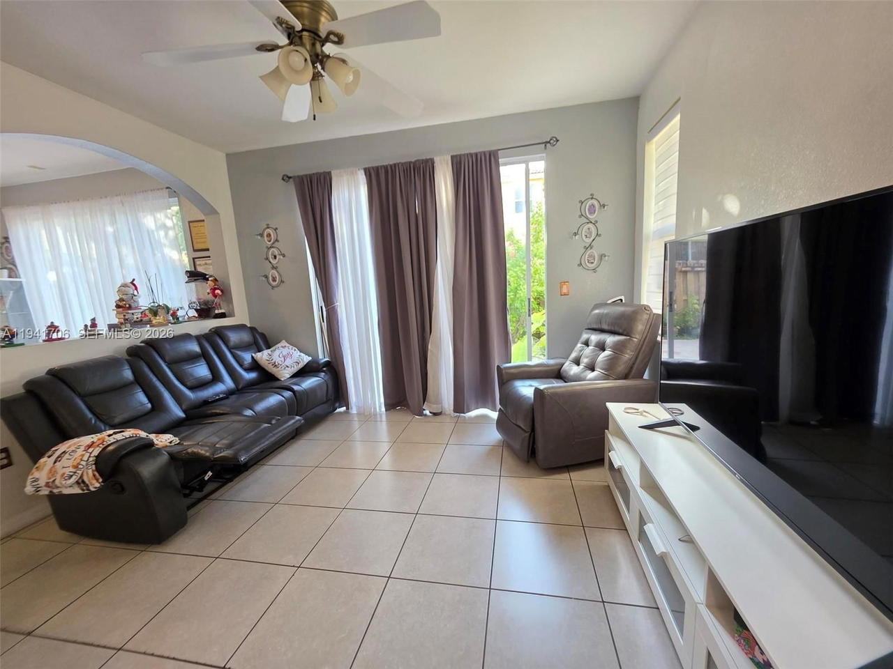 Real estate property located at 11702 137th Pl, Miami-dade, Century Breeze, Miami, FL