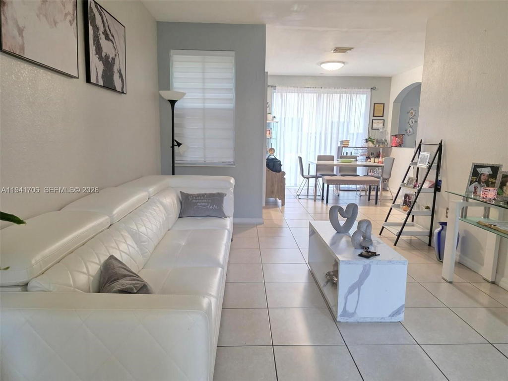 Real estate property located at 11702 137th Pl, Miami-dade, Century Breeze, Miami, FL