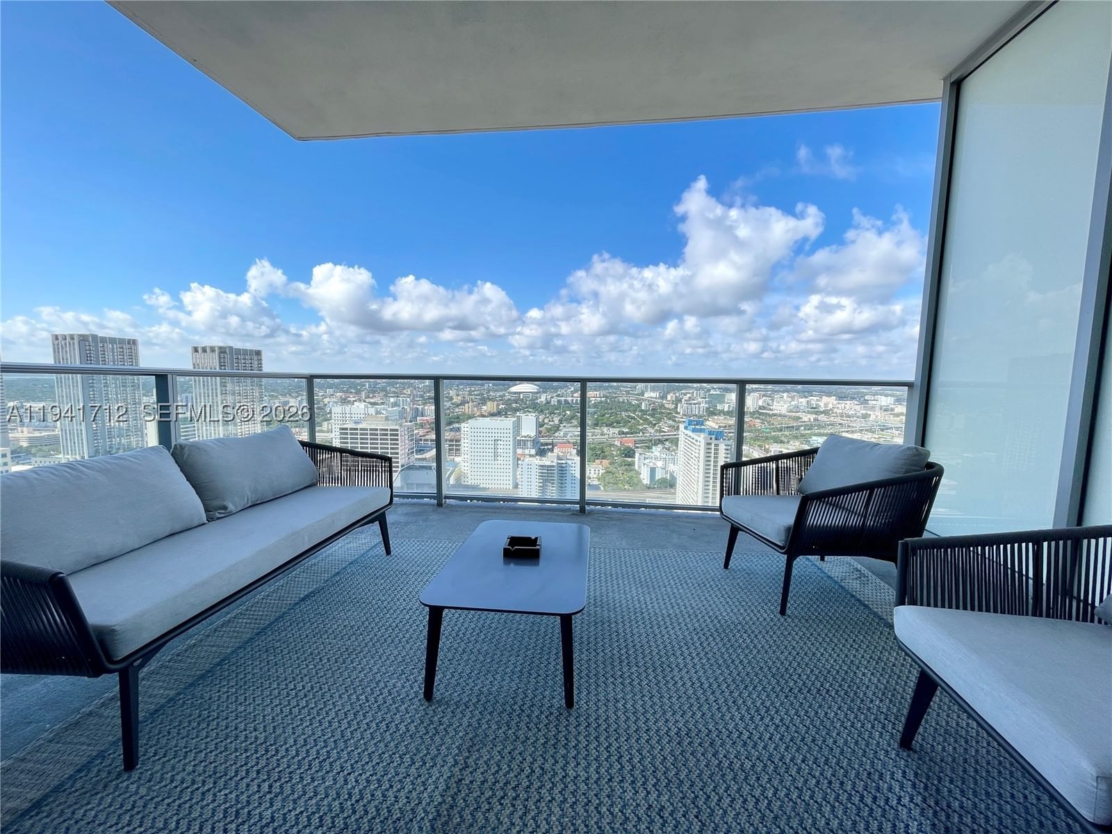 Real estate property located at 851 1st Ave #3606, Miami-dade, Paramount Worldcenter, Miami, FL