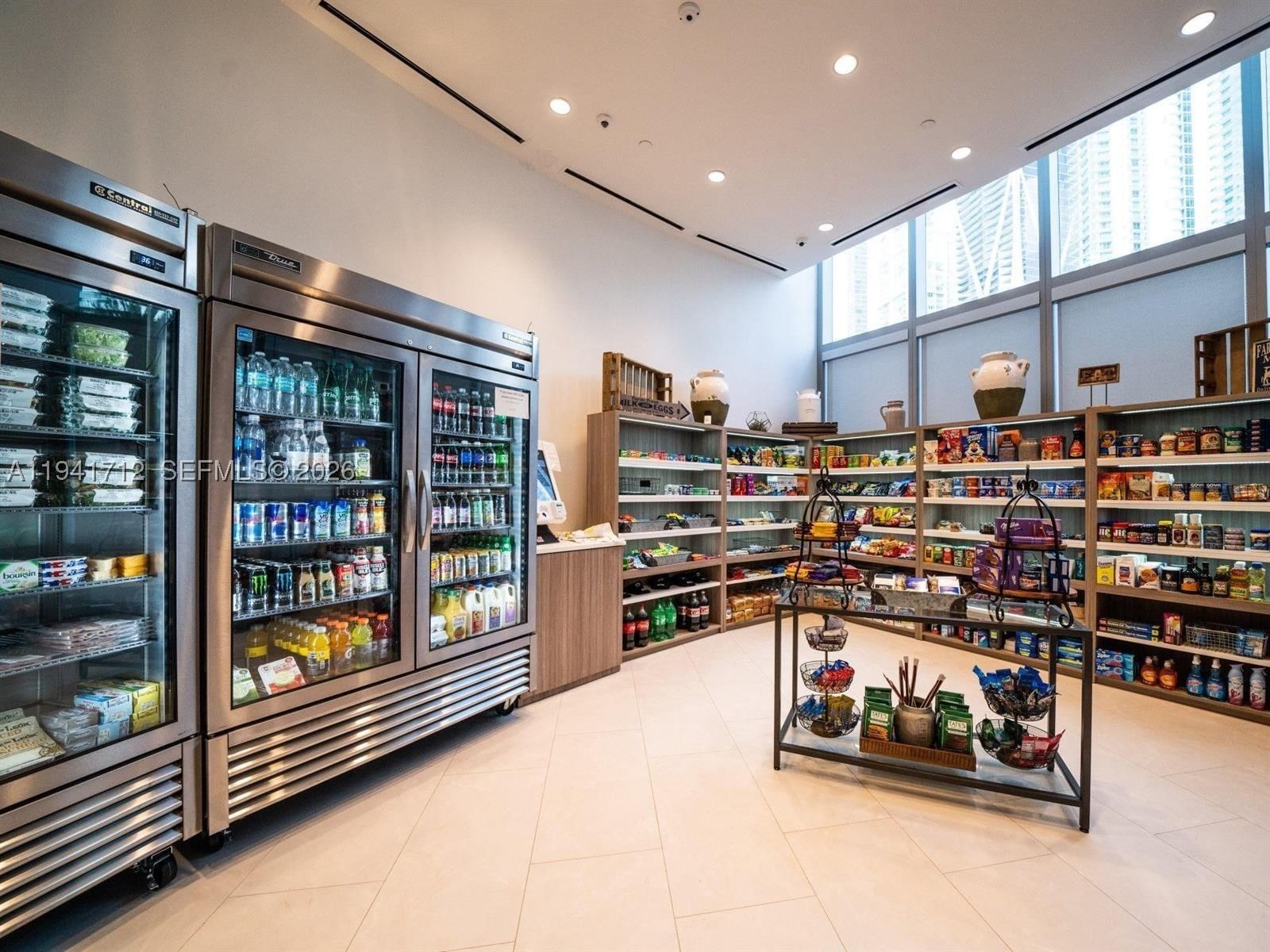 Real estate property located at 851 1st Ave #3606, Miami-dade, Paramount Worldcenter, Miami, FL