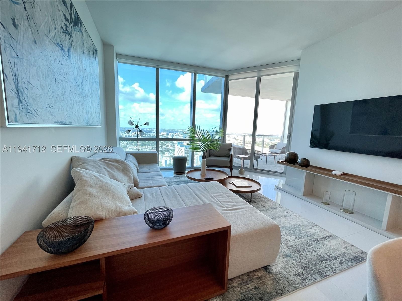 Real estate property located at 851 1st Ave #3606, Miami-dade, Paramount Worldcenter, Miami, FL