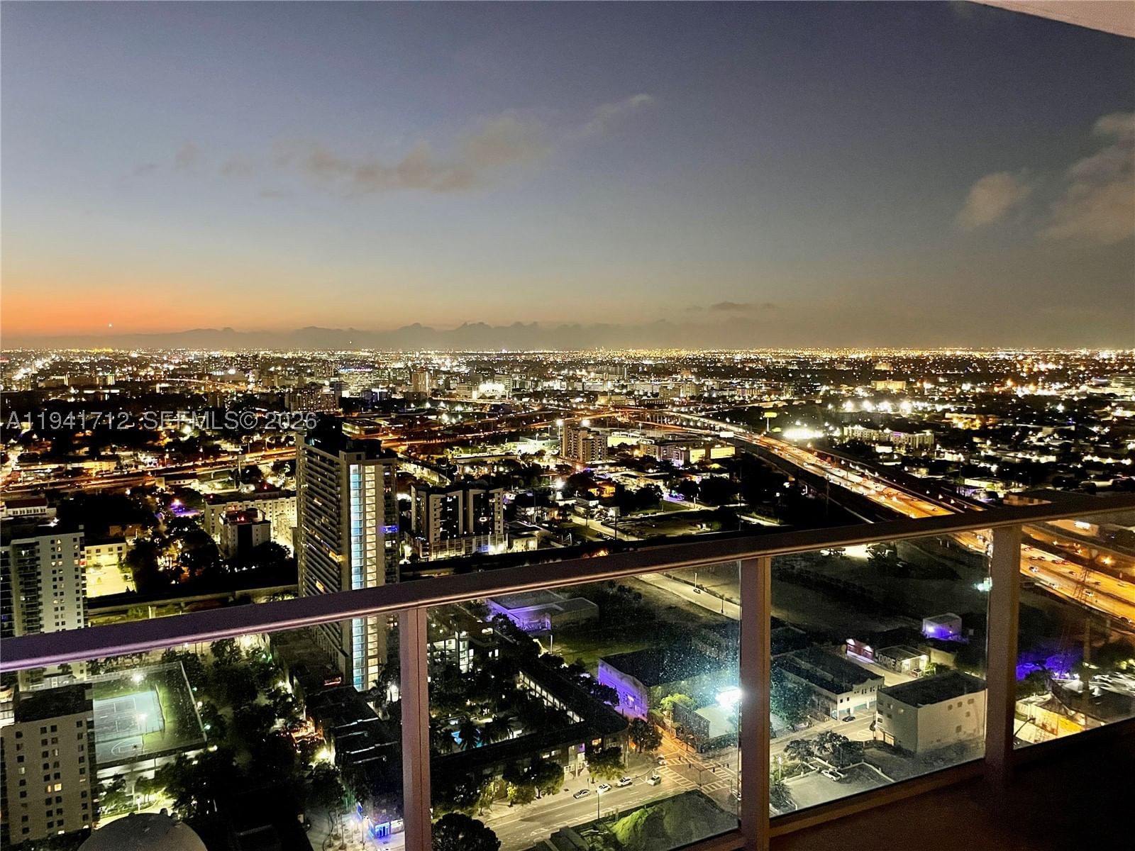 Real estate property located at 851 1st Ave #3606, Miami-dade, Paramount Worldcenter, Miami, FL