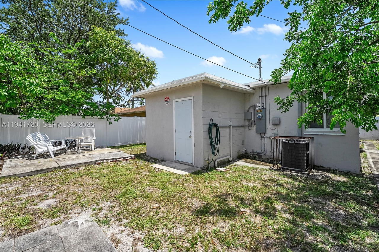 Real estate property located at 2227 Cody St, Broward, Liberia, Hollywood, FL