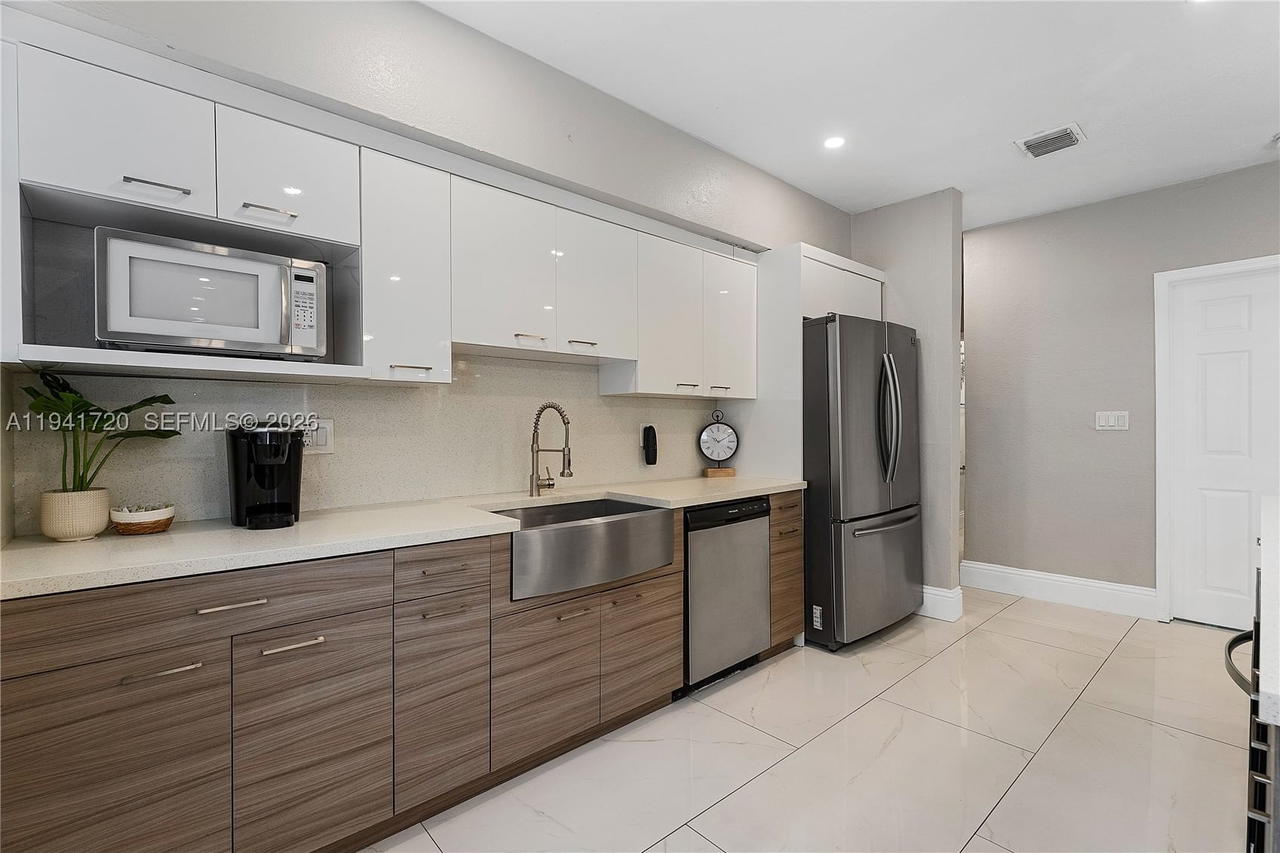 Real estate property located at 2227 Cody St, Broward, Liberia, Hollywood, FL