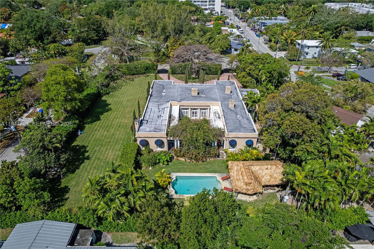Real estate property located at 8447 Dixie Hwy, Miami-dade, Biscayne Heights, Miami, FL