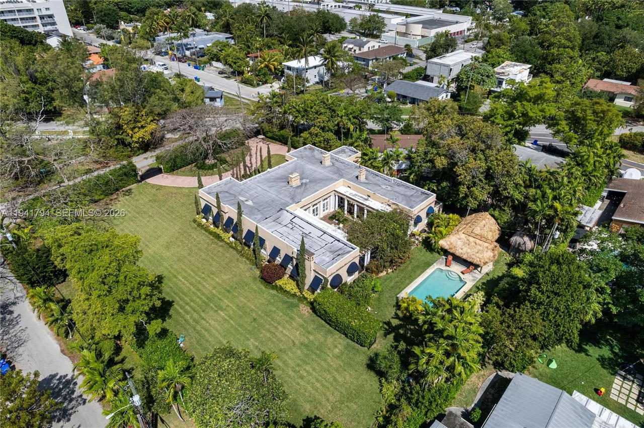 Real estate property located at 8447 Dixie Hwy, Miami-dade, Biscayne Heights, Miami, FL