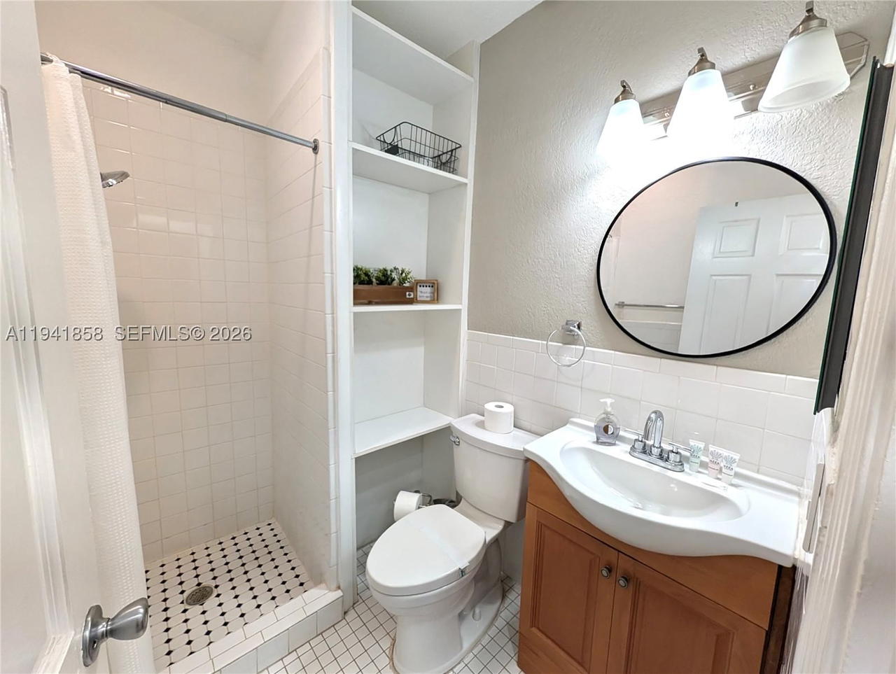Real estate property located at 1908 Ocean Dr #1B & 2B package, Broward, Package 2 Units+dock Avail, Hollywood, FL