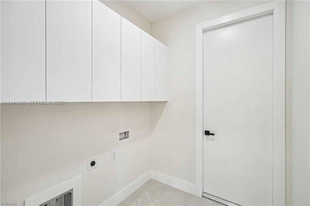 Real estate property located at 353 EL DORADO BLVD S, Lee, Cape Coral, Cape Coral, FL