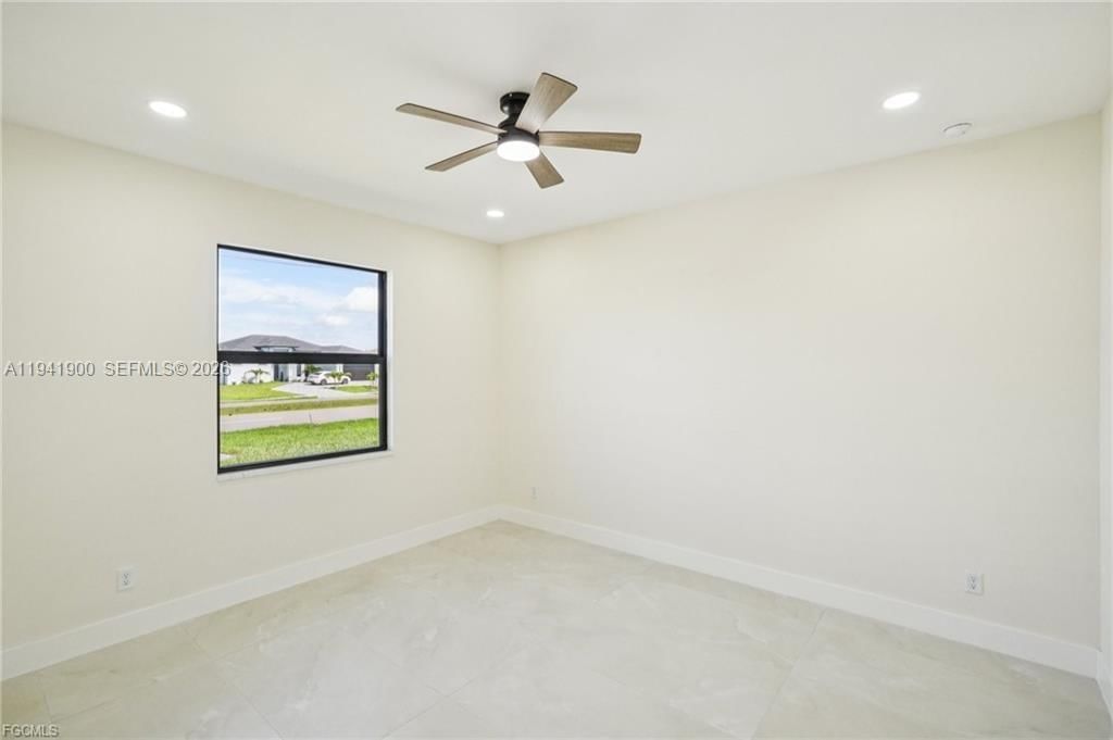 Real estate property located at 353 EL DORADO BLVD S, Lee, Cape Coral, Cape Coral, FL