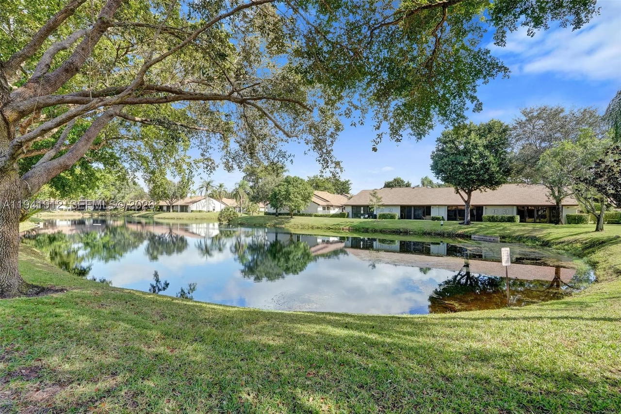 Real estate property located at 3256 Carambola Cir S #3256, Broward, Tartan Coconut Creek Phas, Coconut Creek, FL