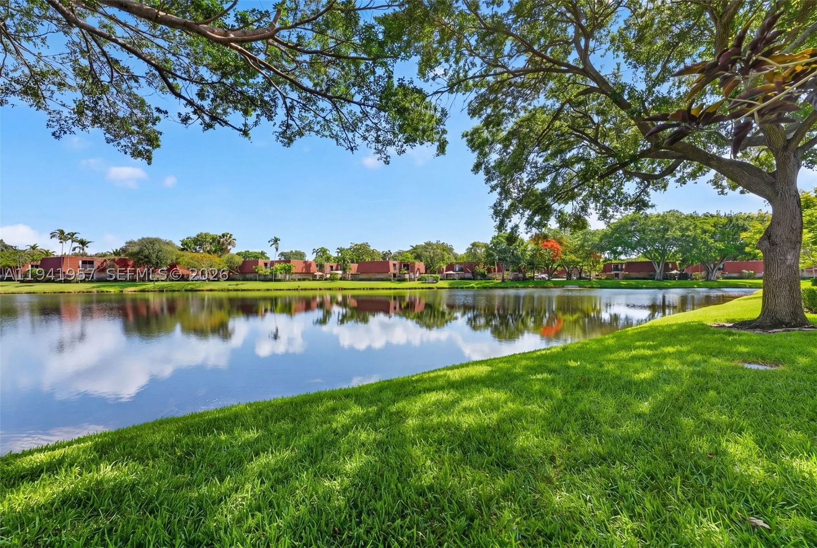 Real estate property located at 9977 6th Ct #9977, Broward, Waterford Courtyards, Plantation, FL