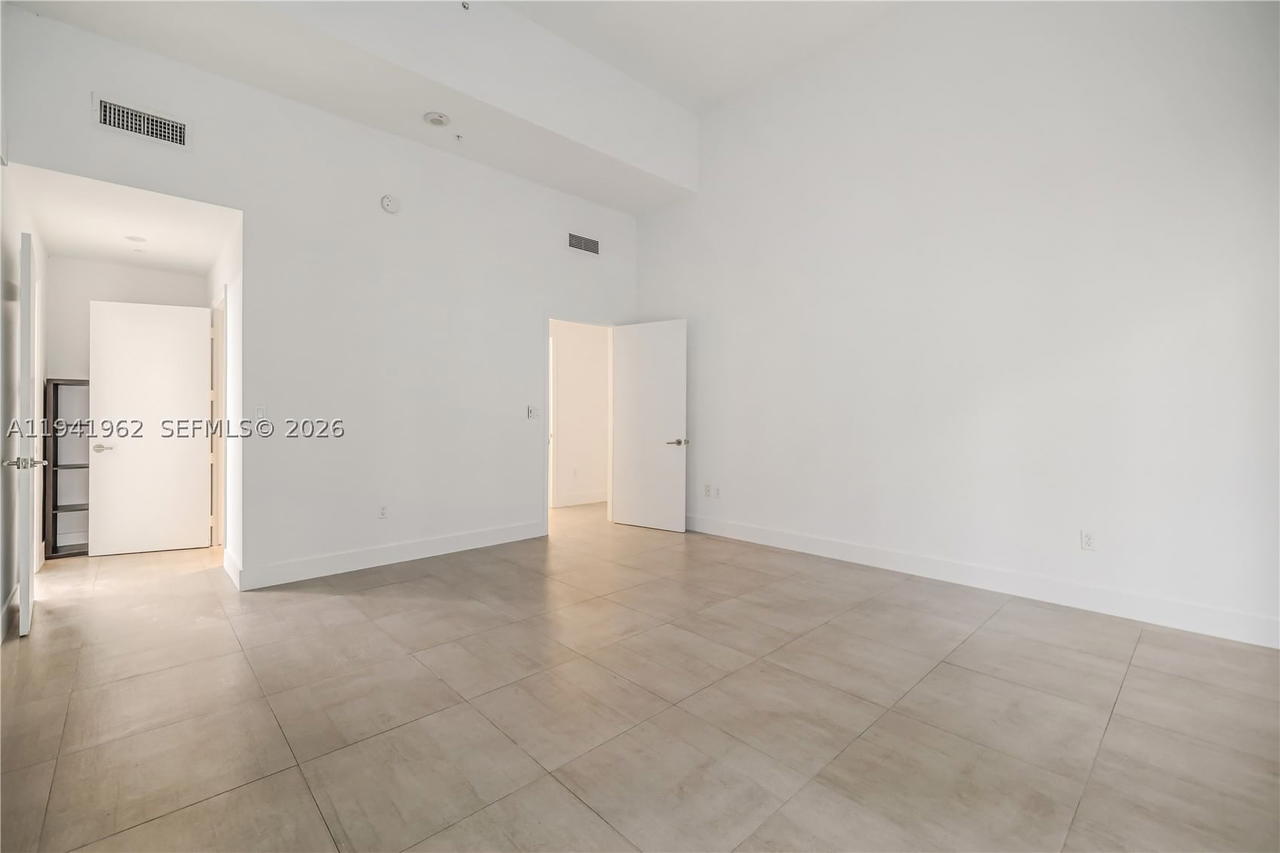 Real estate property located at 1010 2nd Ave #506, Miami-dade, Brickell Ten Condo, Miami, FL