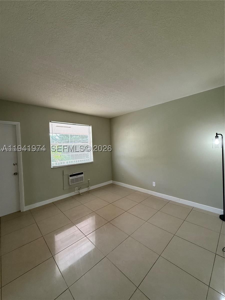 Real estate property located at 2915 Plunkett St #12A, Broward, Town Colony Condo, Hollywood, FL