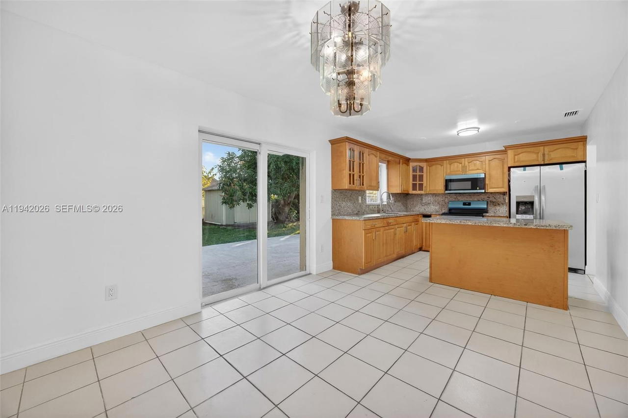 Real estate property located at 11000 156th St, Miami-dade, Fairway Estates Sec 7, Miami, FL
