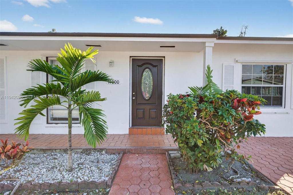Real estate property located at 11000 156th St, Miami-dade, Fairway Estates Sec 7, Miami, FL
