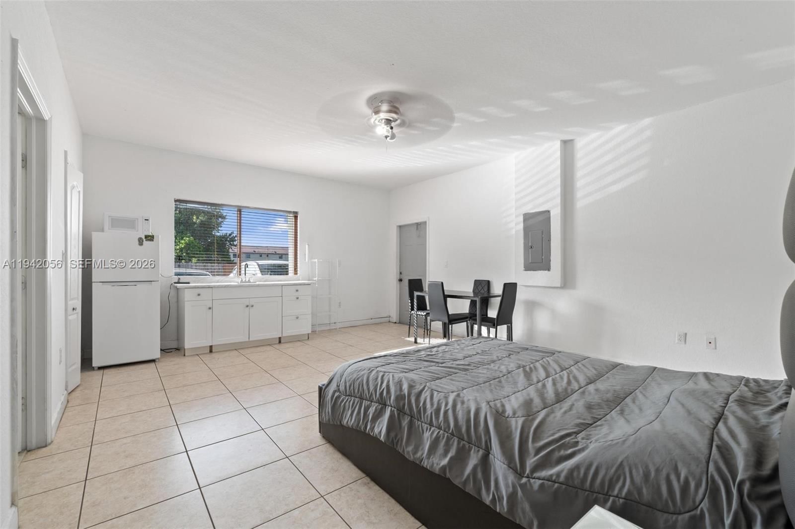 Real estate property located at 16301 70th St, Miami-dade, Sunset Lakes Estates 1st, Miami, FL
