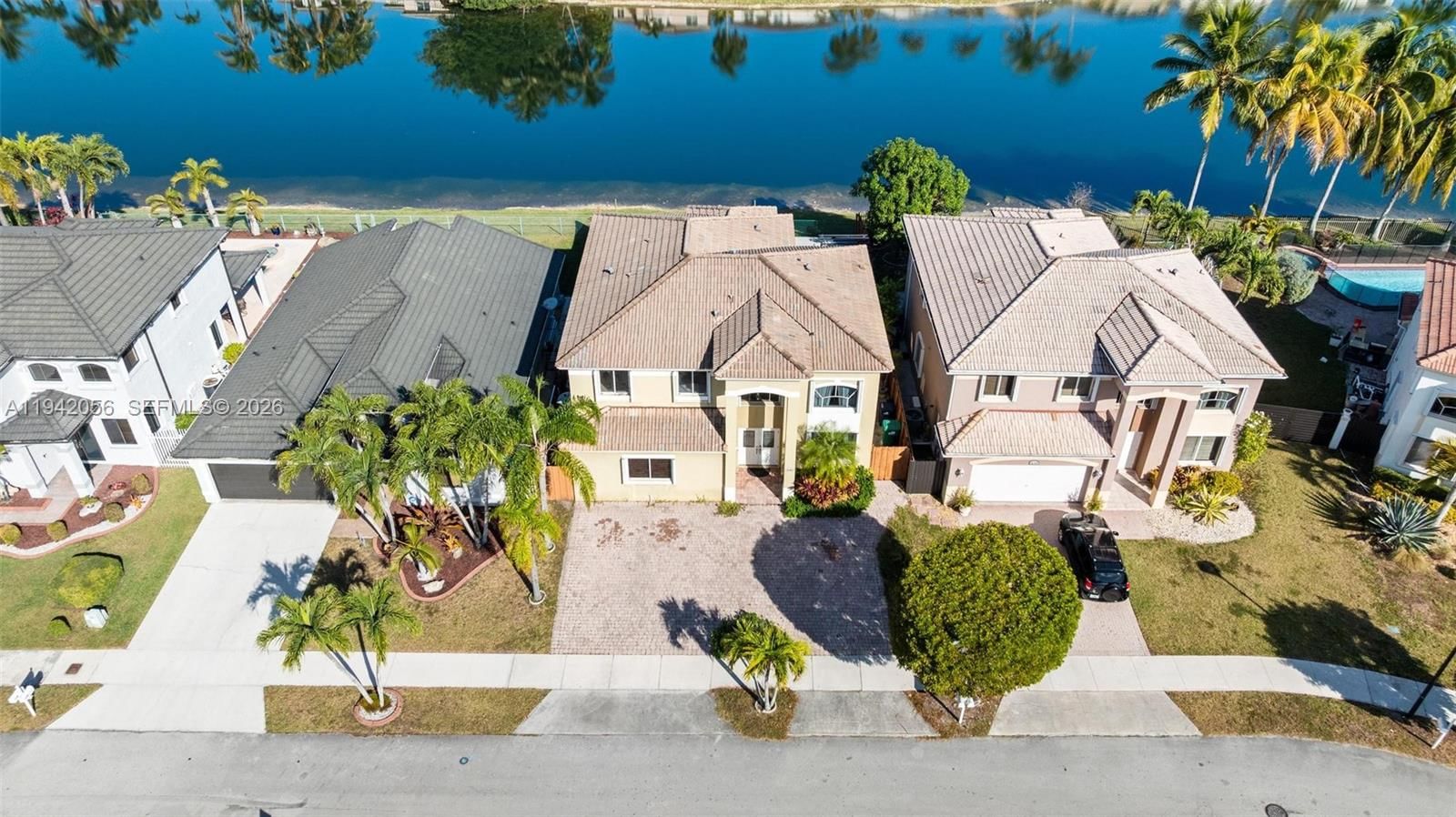 Real estate property located at 16301 70th St, Miami-dade, Sunset Lakes Estates 1st, Miami, FL