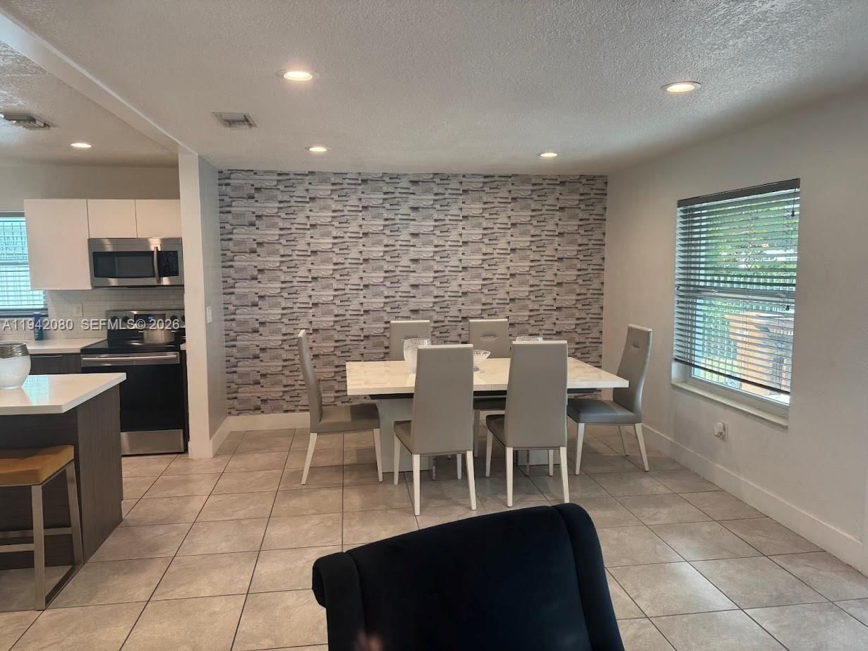 Real estate property located at 412 15th St, Miami-dade, Manor Gardens Addn, Hialeah, FL