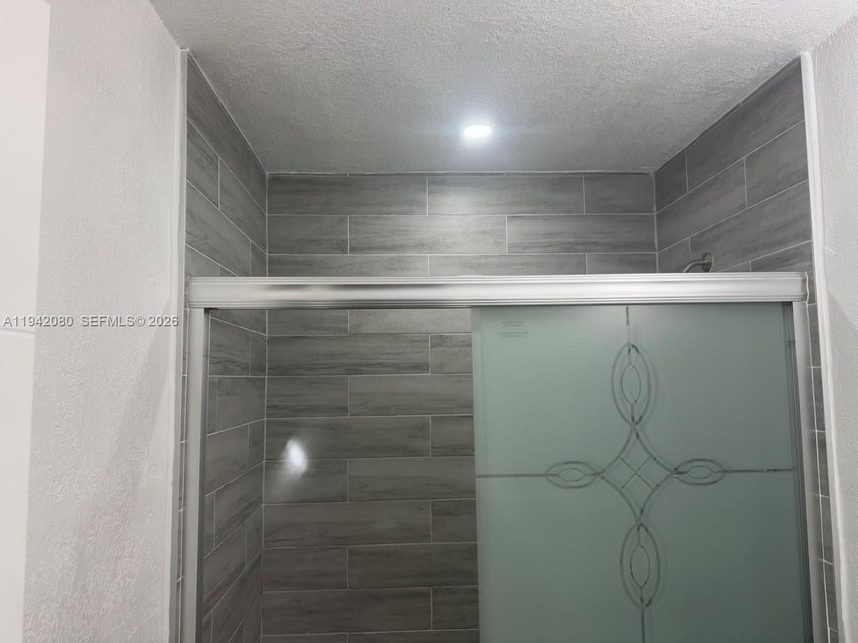 Real estate property located at 412 15th St, Miami-dade, Manor Gardens Addn, Hialeah, FL