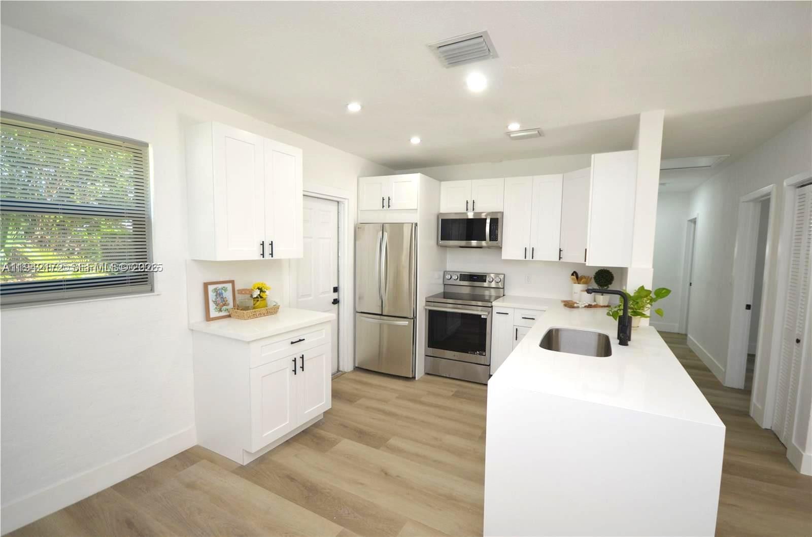 Real estate property located at 1613 12th St, Broward, Lauderdale Manor, Fort Lauderdale, FL