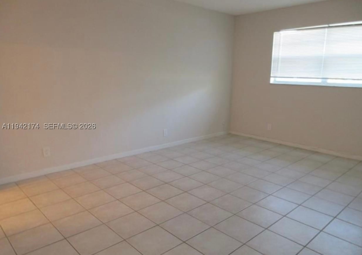 Real estate property located at 10751 Royal Palm Blvd #17, Broward, Villa Madrid I Condo, Coral Springs, FL