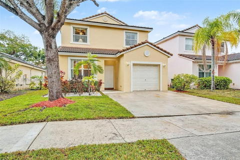Real estate property located at 1939 13th St, Miami-dade, Shores At Keys Gate, Homestead, FL