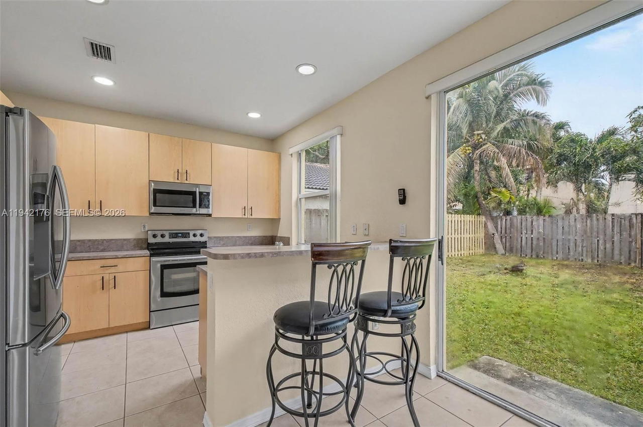 Real estate property located at 1939 13th St, Miami-dade, Shores At Keys Gate, Homestead, FL