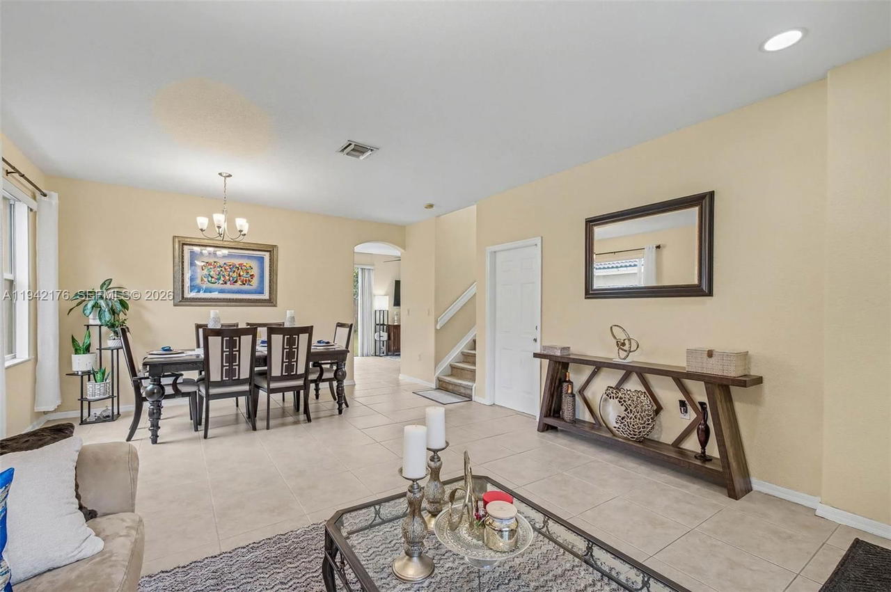 Real estate property located at 1939 13th St, Miami-dade, Shores At Keys Gate, Homestead, FL