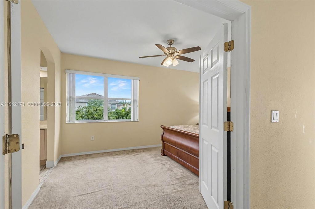 Real estate property located at 1939 13th St, Miami-dade, Shores At Keys Gate, Homestead, FL