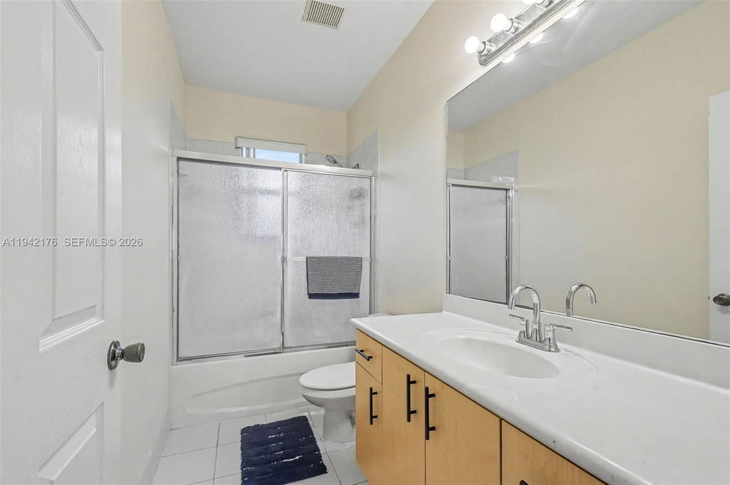 Real estate property located at 1939 13th St, Miami-dade, Shores At Keys Gate, Homestead, FL