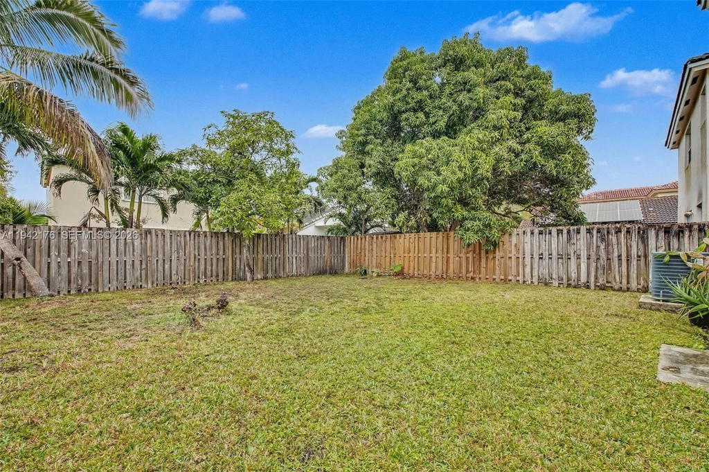 Real estate property located at 1939 13th St, Miami-dade, Shores At Keys Gate, Homestead, FL