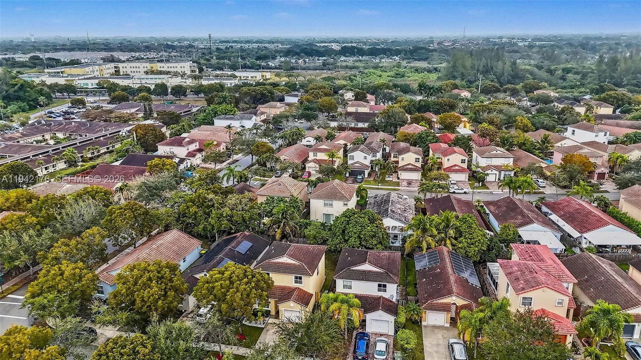 Real estate property located at 1939 13th St, Miami-dade, Shores At Keys Gate, Homestead, FL