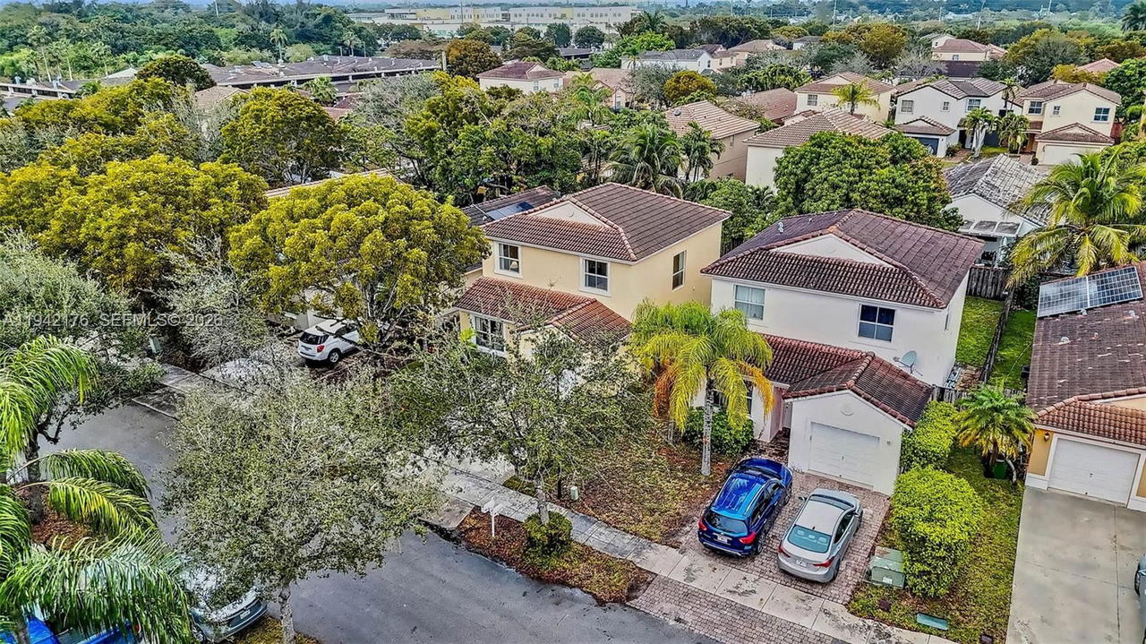 Real estate property located at 1939 13th St, Miami-dade, Shores At Keys Gate, Homestead, FL