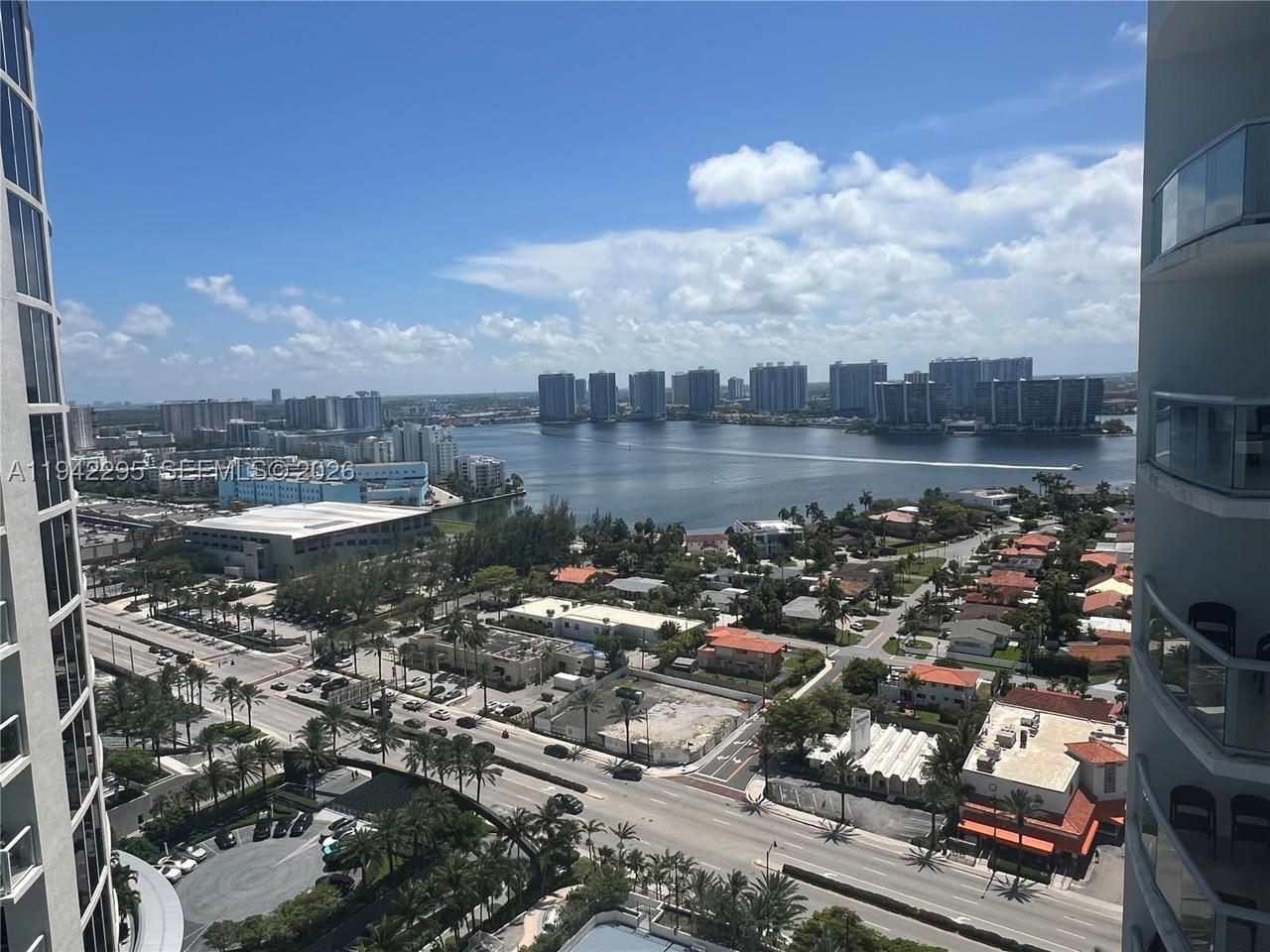 Real estate property located at 18683 Collins Ave #2510, Miami-dade, M Resort Residences Condo, Sunny Isles Beach, FL