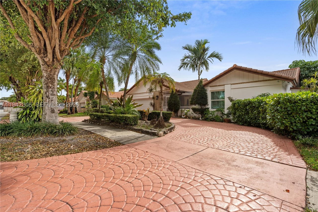 Real estate property located at 13220 5th St, Miami-dade, Univ Park East Sec 5, Miami, FL