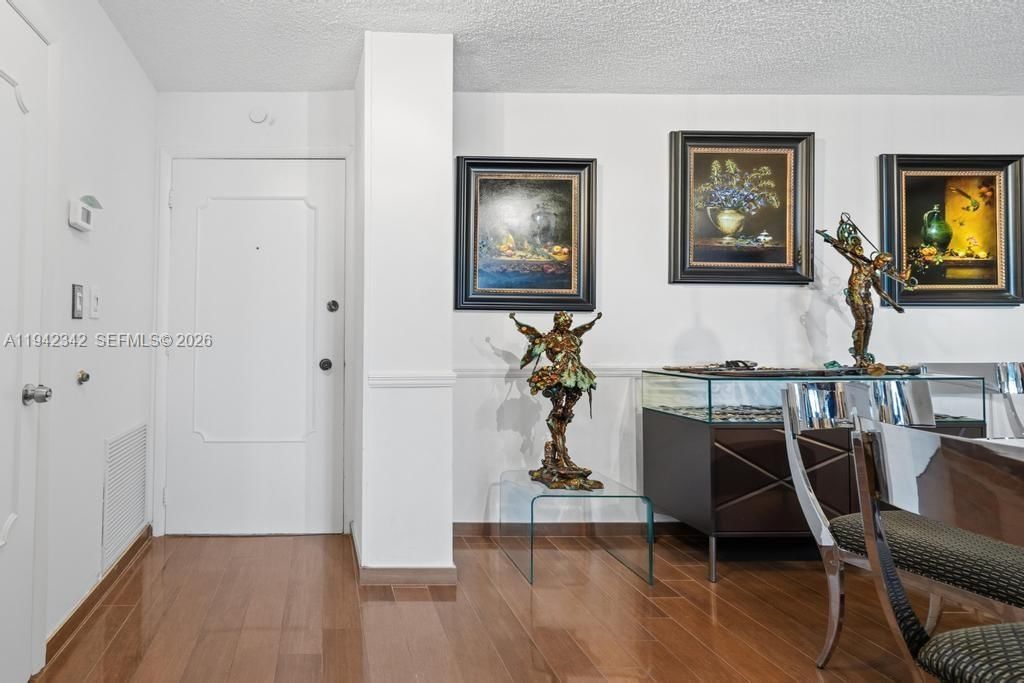 Real estate property located at 1 Las Olas Circle #306, Broward, Venetian Condominium, Fort Lauderdale, FL