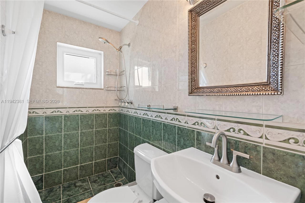 Real estate property located at 1470 Treasure Dr, Miami-dade, Treasure Island, North Bay Village, FL