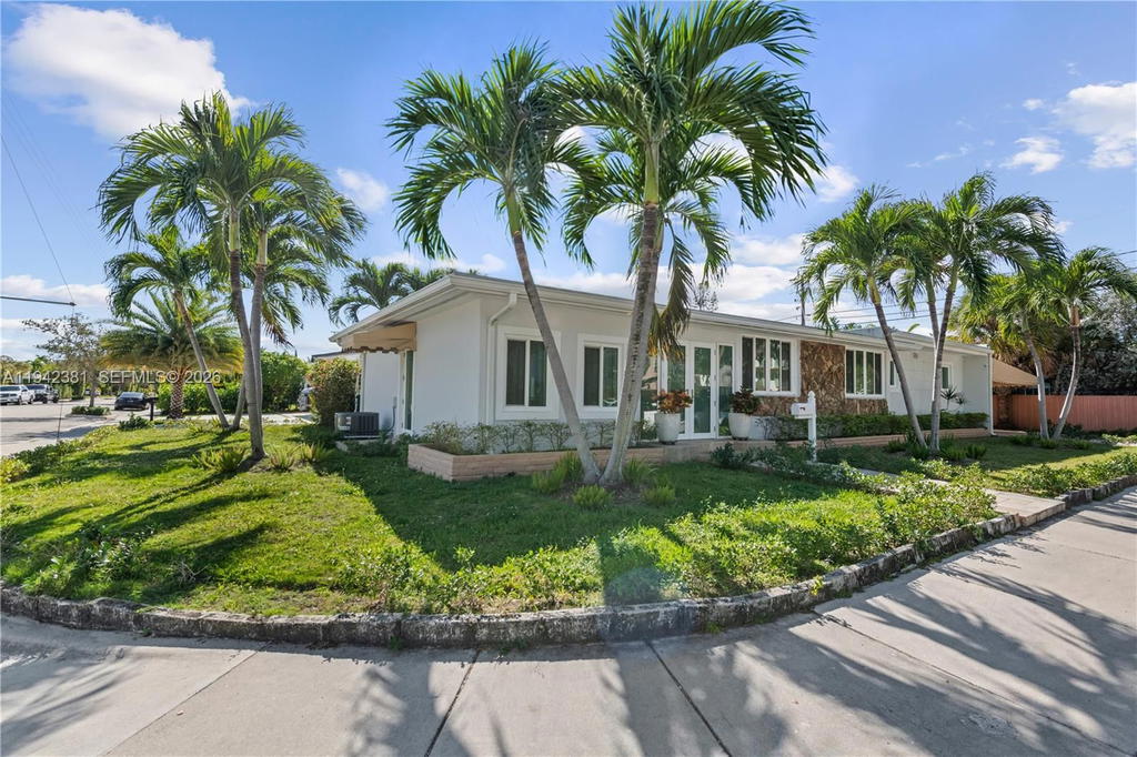 Real estate property located at 1470 Treasure Dr, Miami-dade, Treasure Island, North Bay Village, FL