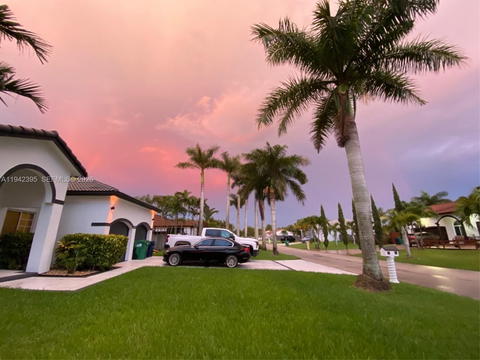 Real estate property located at 13135 218th Ter, Miami-dade, Estate Mansions, Miami, FL