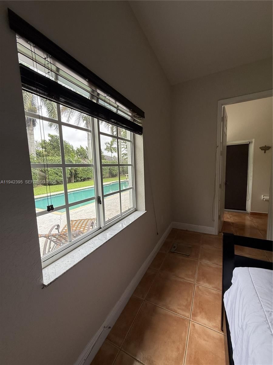 Real estate property located at 13135 218th Ter, Miami-dade, Estate Mansions, Miami, FL