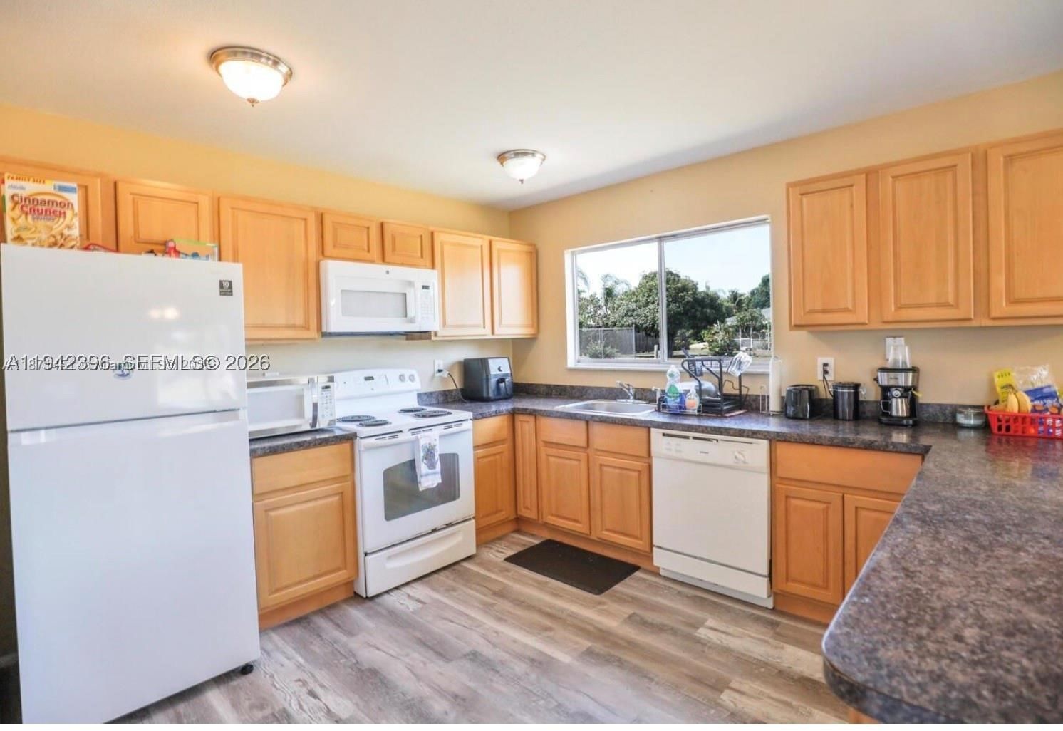 Real estate property located at 250 Homeland Rd, St Lucie, Port St Lucie Section 41, Port St Lucie, FL