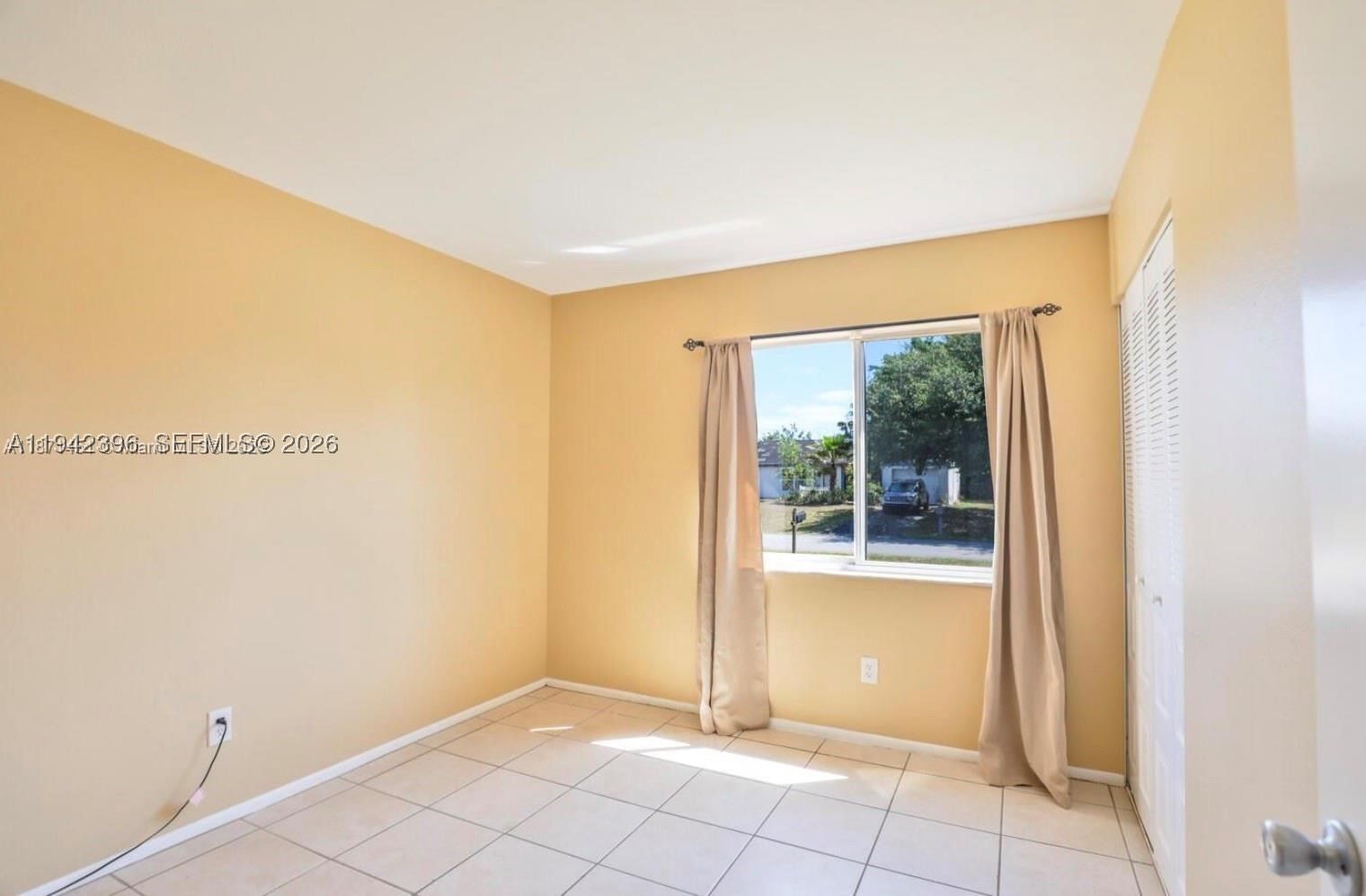 Real estate property located at 250 Homeland Rd, St Lucie, Port St Lucie Section 41, Port St Lucie, FL