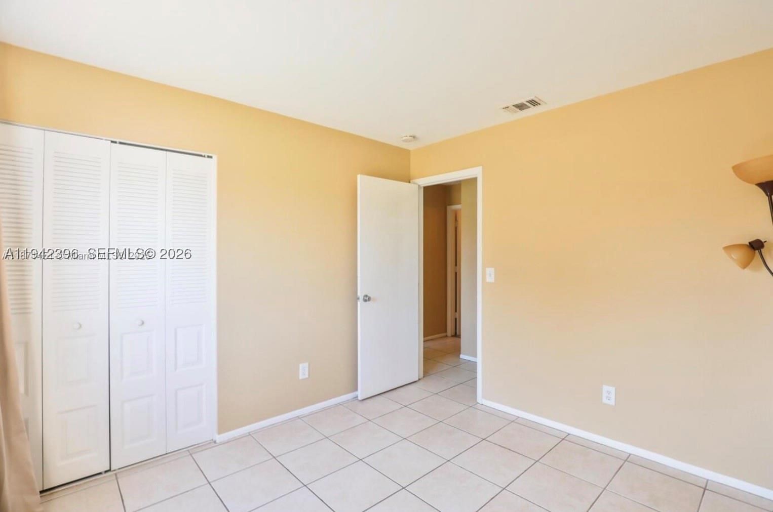Real estate property located at 250 Homeland Rd, St Lucie, Port St Lucie Section 41, Port St Lucie, FL