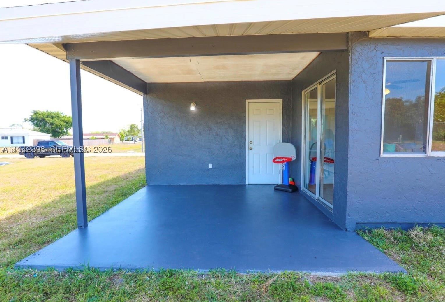 Real estate property located at 250 Homeland Rd, St Lucie, Port St Lucie Section 41, Port St Lucie, FL