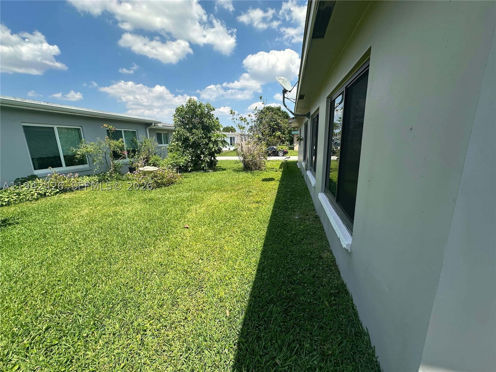 Real estate property located at 4701 44th St, Broward, Mainlands Of Tamarac Lake, Tamarac, FL
