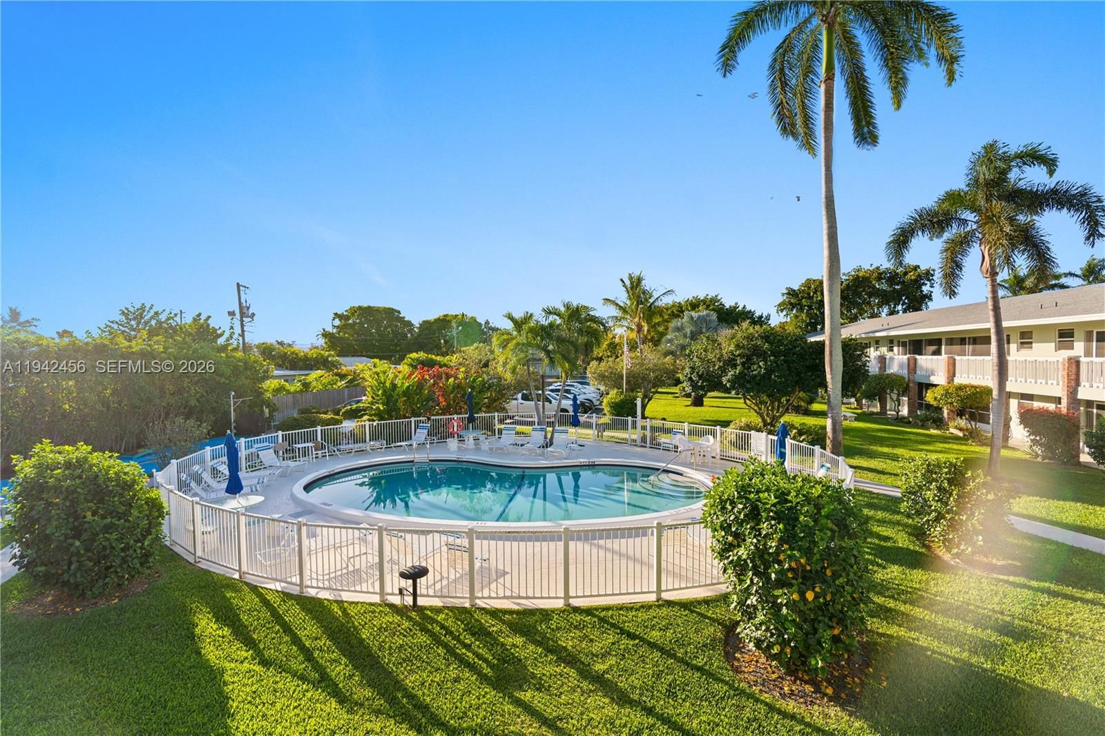 Real estate property located at 2541 11th St #212, Broward, Deauville Terrace Co-op, Pompano Beach, FL