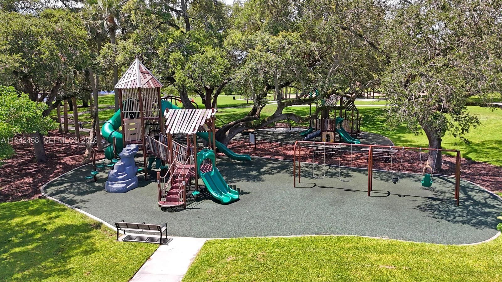 Real estate property located at 728 38th Ter, Broward, Villages Of Hillsboro, Deerfield Beach, FL